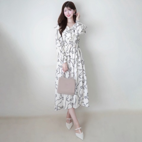 レディース　リボン柄ワンピース（門脇伶奈）
