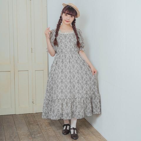 レディース　スクエアフリルワンピース（青木美沙子）