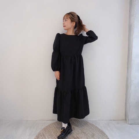 レディース　パフスリーブティアードワンピース（miyu）