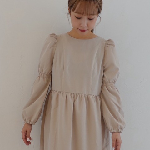 レディース　パフスリーブティアードワンピース（miyu）