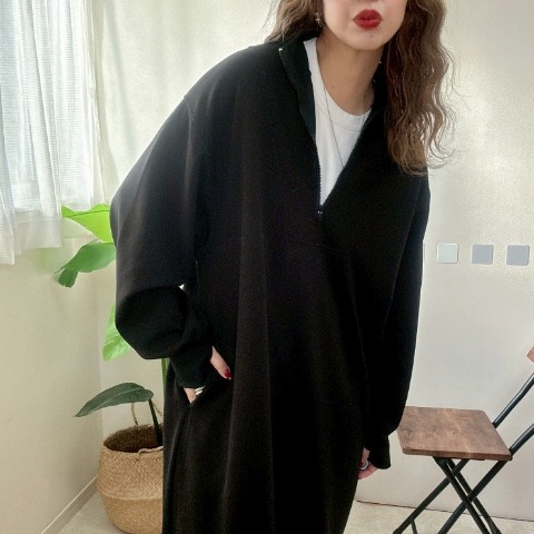 レディース　ハーフジップワンピース（NON）