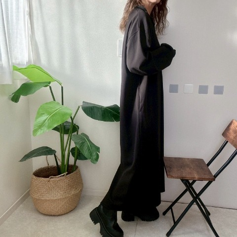 レディース　ハーフジップワンピース（NON）