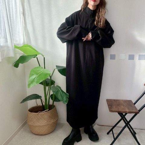 レディース　ハーフジップワンピース（NON）