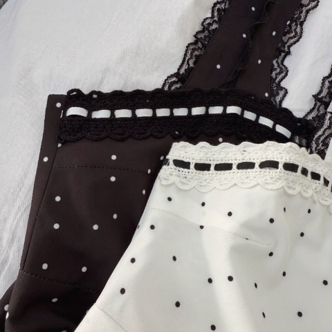 レディース　ドット柄ティアードジャンパースカート（maki）