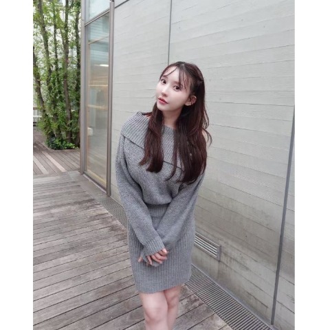 レディース　オフショルダーニットワンピース（ゆな）