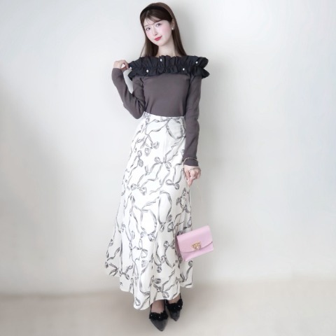 レディース　フリルオフショルニットプルオーバー（門脇伶奈）