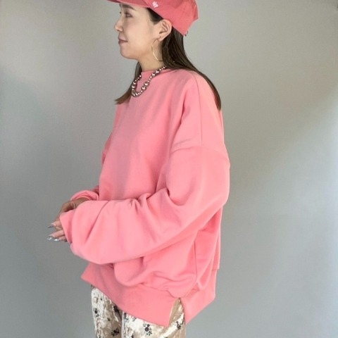 レディース　ボリューム袖ビッグプルオーバー（NATSUMI）
