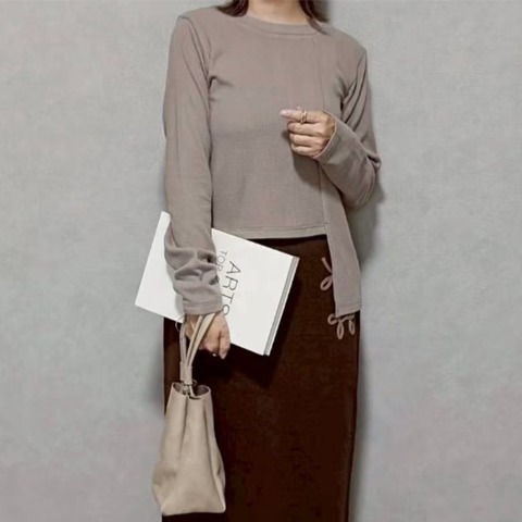 レディース　アシンメトリーリブプルオーバー（ちゃな）