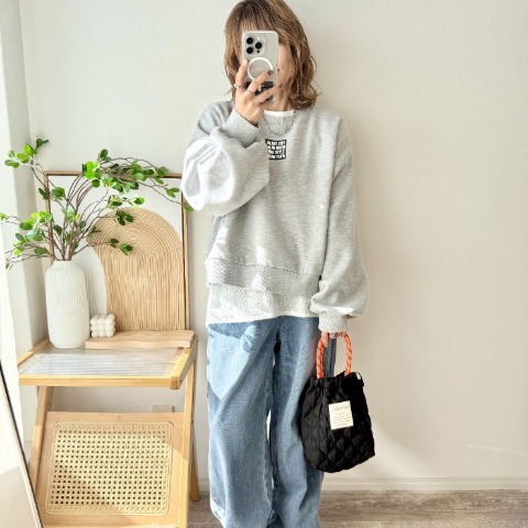 レディース　脇リブ切り替えロゴプルオーバー（MAYO）