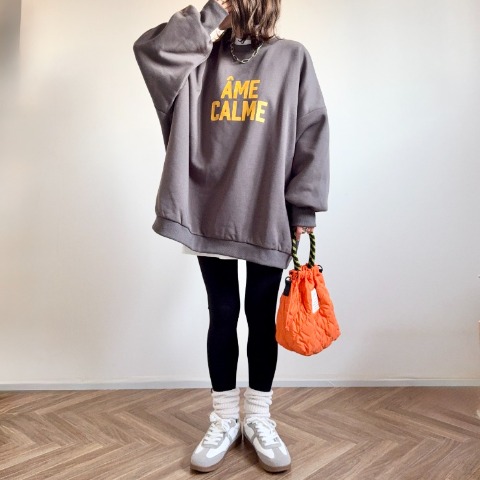 レディース　ルーズフィットロゴプルオーバー（MAYO）