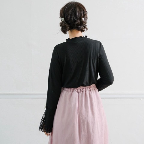 レディース　袖レースプルオーバー(maki)