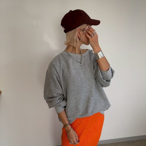 レディース　オーバーサイズボートネックプルオーバー（anna）