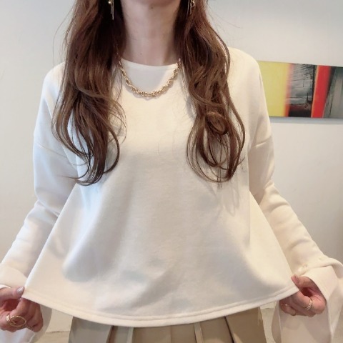 レディース　2WAYフリルプルオーバー（chico）