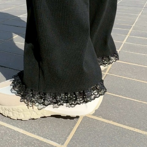 レディース　裾レースパンツ（TOMO）