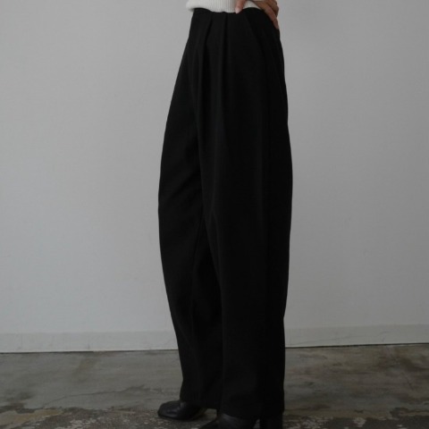 レディース　タックカーブパンツ(hideka)