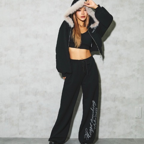 レディース　裾ロゴ裏起毛スウェットパンツ（かとみか）