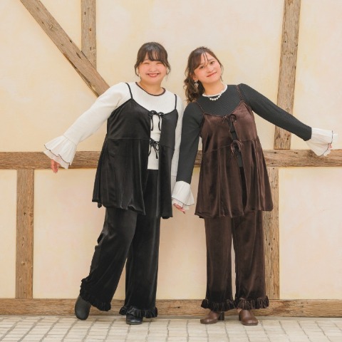 レディース　【低身長さん向け】ベロアフリルパンツ（yuki×Taiyou）