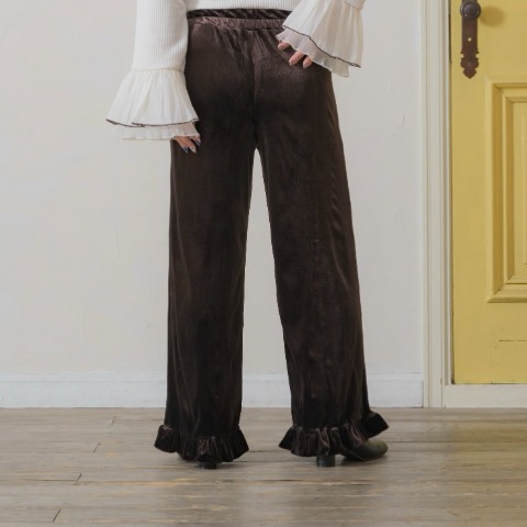 レディース　【低身長さん向け】ベロアフリルパンツ（yuki×Taiyou）