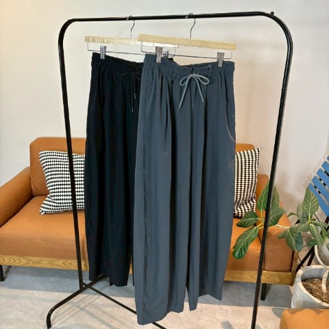 レディース　ボリュームコクーンパンツ（NON）