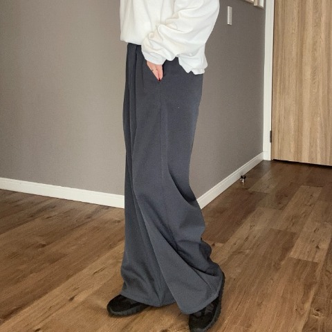 レディース　裏起毛タックストレートパンツ（ammy）