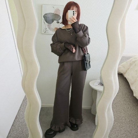 レディース　裾フリルパンツ（りんご）