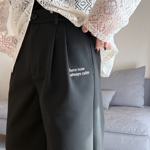 【低身長さん向け】レディース　刺繍ロゴタックスウェット（akaru）