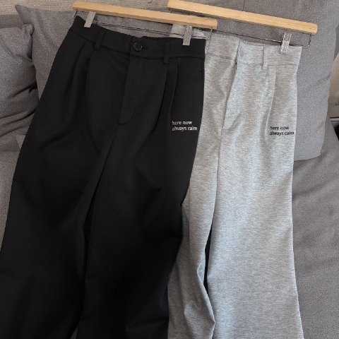 【低身長さん向け】レディース　刺繍ロゴタックスウェット（akaru）