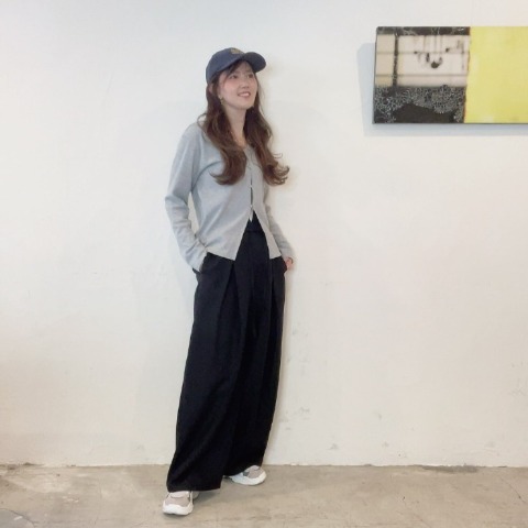 レディース　タック重ねデザインワイドパンツ（chico）