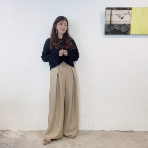 レディース　タック重ねデザインワイドパンツ（chico）