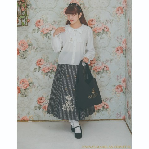 レディース　ロゴ刺繍リボンブラウス（青木美沙子×NINA'S）