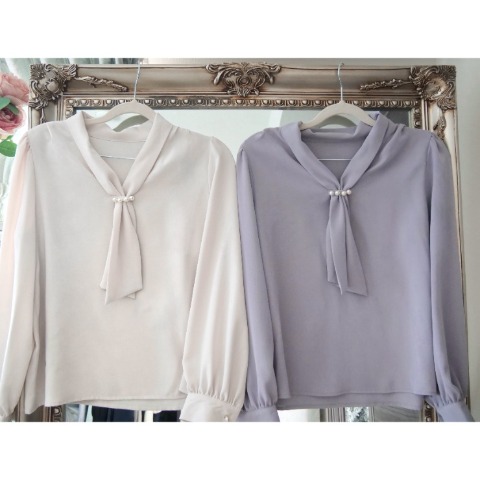 レディース　ボウタイブラウス（門脇伶奈）