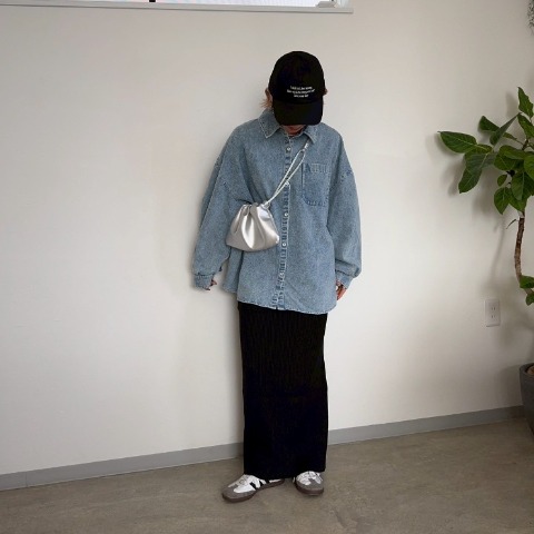 レディース　ビッグシルエットケミカルデニムシャツ（anna）