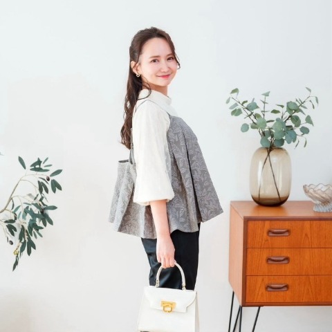 レディース　花柄プリーツビスチェ（serimash）