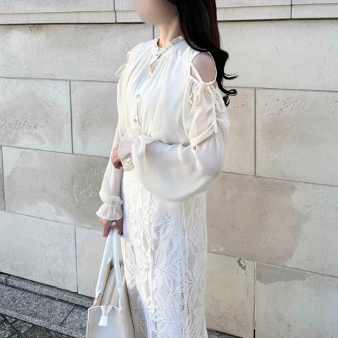 レディース　シアー肩リボンブラウス（rei）