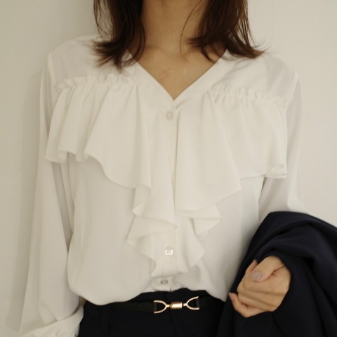 レディース　ラッフルブラウス(chihiro)