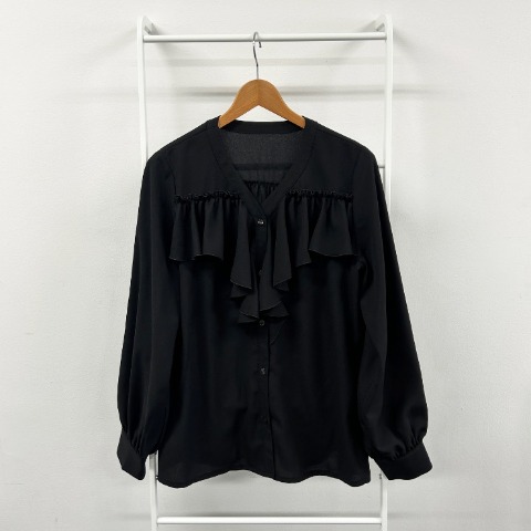 レディース　ラッフルブラウス(chihiro)