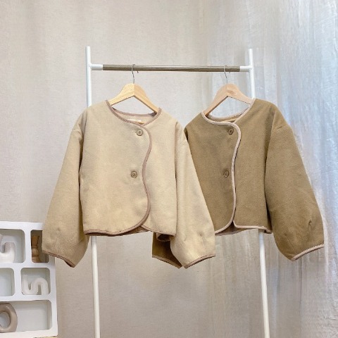 レディース　【低身長さん向け】ショート丈ウェーブデザインジャケット（akane）