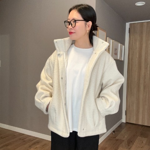 レディース　シープ調ボアスタンドブルゾン（ammy）