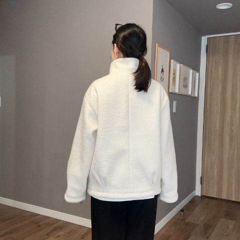 レディース　シープ調ボアスタンドブルゾン（ammy）