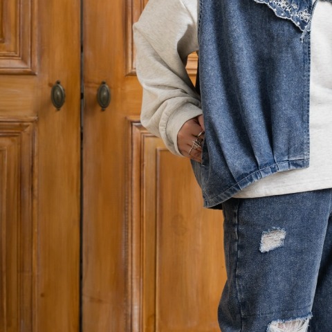 レディース　レース刺繍デニムバルーンベスト（Taiyou）