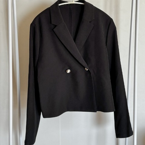 レディース　テーラードジャケット（yurika）