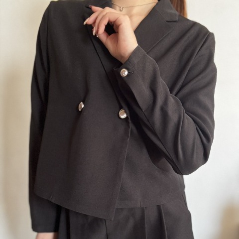 レディース　テーラードジャケット（yurika）