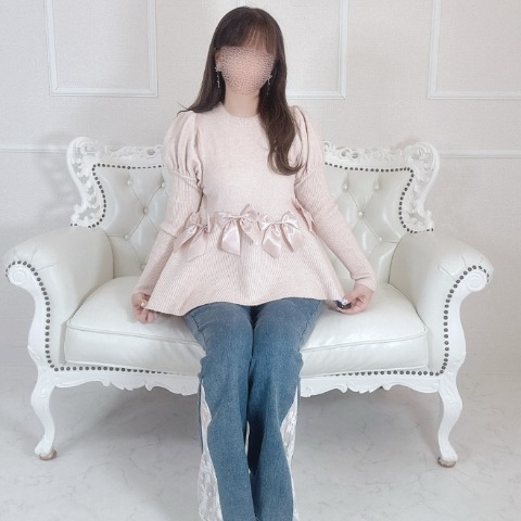 レディース　リボン使いパフスリーブニットプルオーバー(maki)