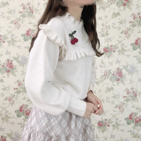 レディース　ダイヤ柄ケーブル編み サクランボニットプルオーバー(maki)