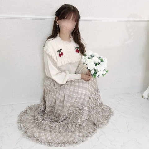 レディース　ダイヤ柄ケーブル編み サクランボニットプルオーバー(maki)