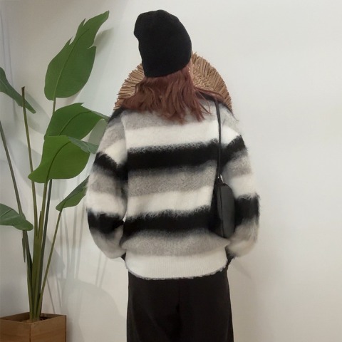 レディース　起毛マルチボーダーニットプルオーバー（saori）