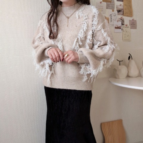 レディース　ランダムフリンジニットプルオーバー（Daaco）