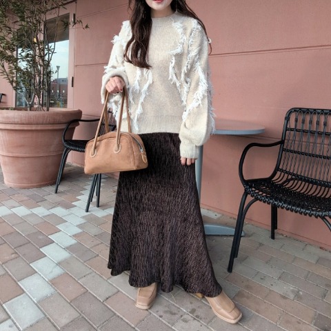 レディース　ランダムフリンジニットプルオーバー（Daaco）