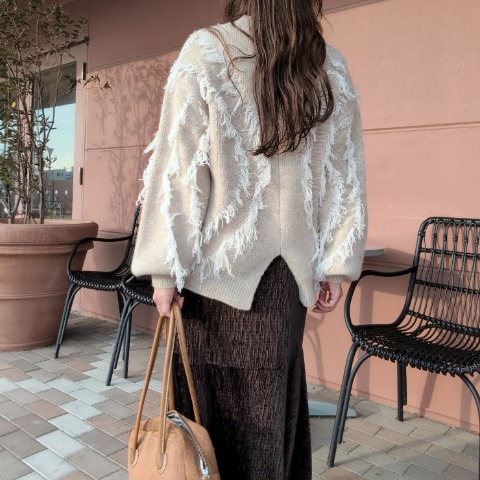 レディース　ランダムフリンジニットプルオーバー（Daaco）