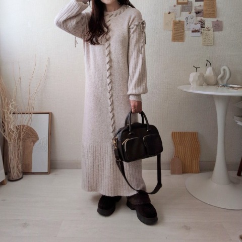 レディース　ステッチ使いニットワンピース（Daaco）